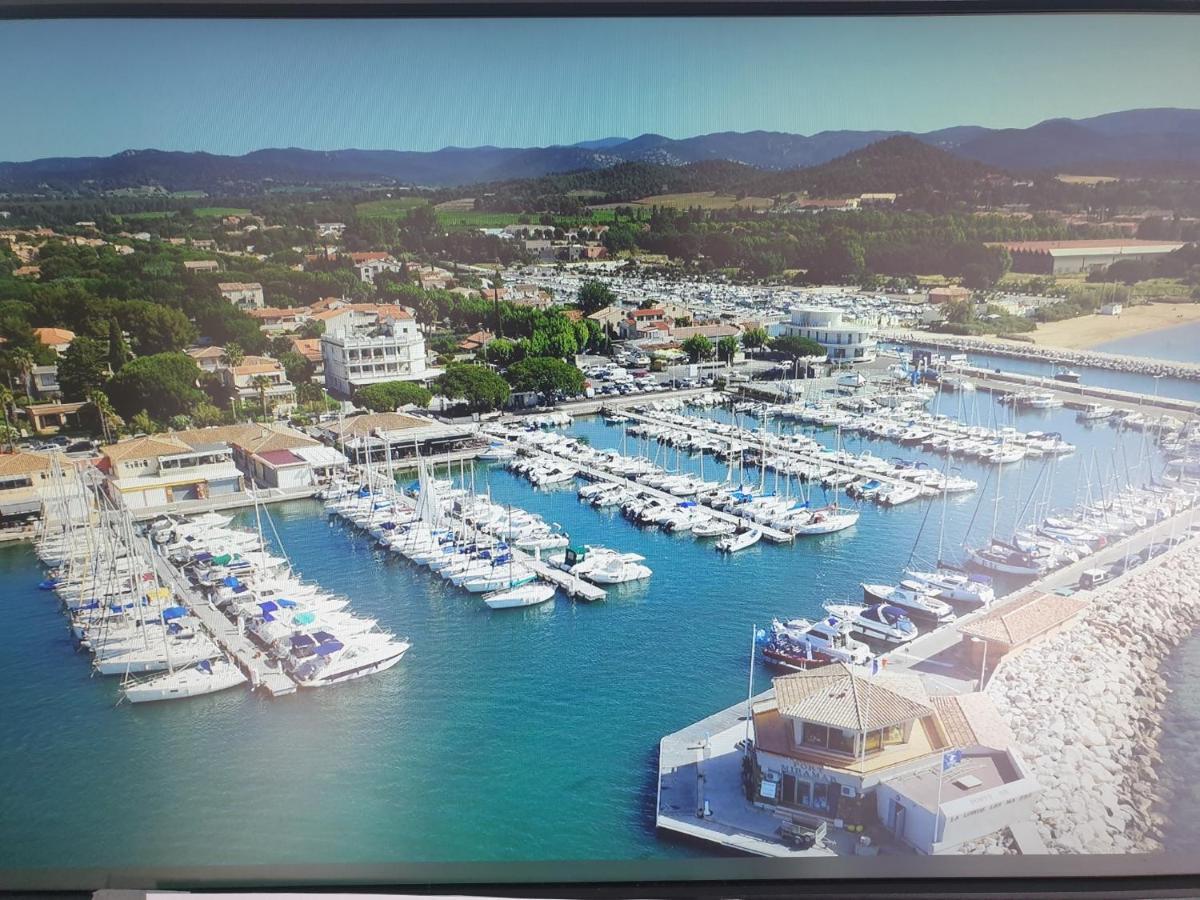 Studio Mezzanine Vue Port Et Mer La Londe-les-Maures ภายนอก รูปภาพ
